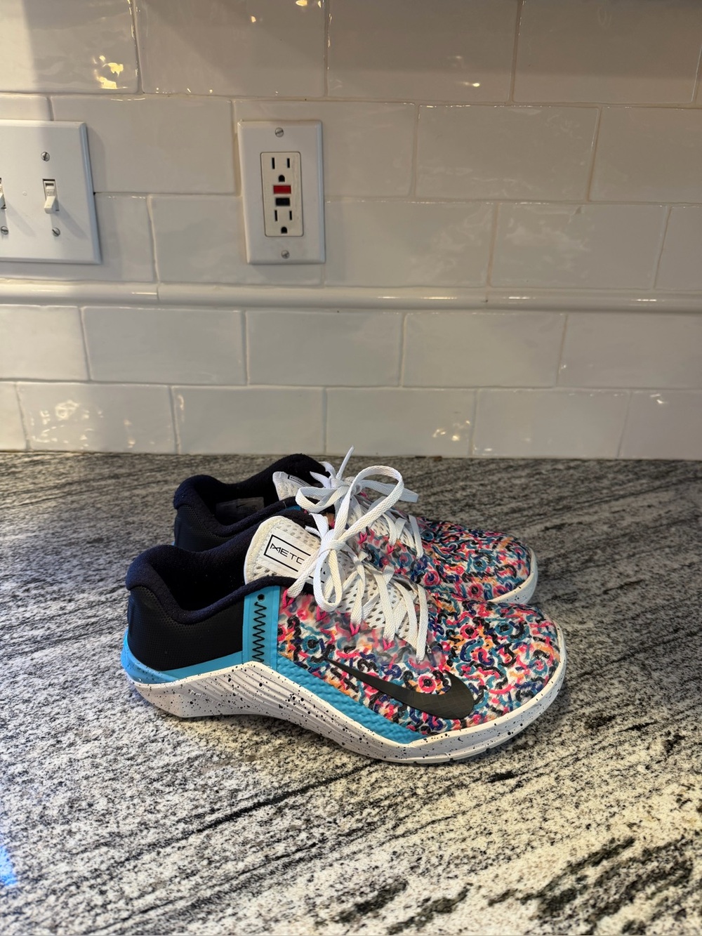 Women’s Nike Metcon 6 Multicolor Speckle  AT3160-104 Size 7.5